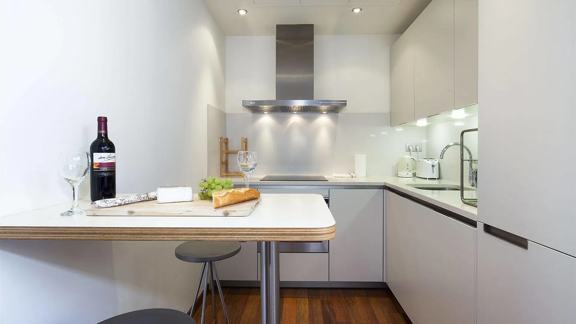 Inside Barcelona Apartments Mercat Spanien