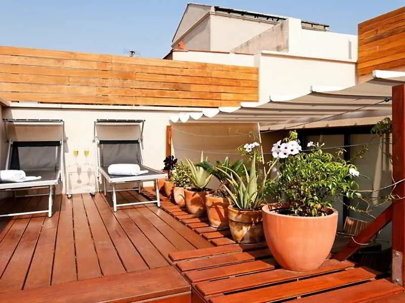 Inside Barcelona Apartments Mercat